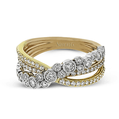 Right Hand Ring in 18k Gold with Diamonds