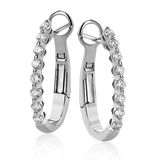 Hoop Earring in 18k Gold with Diamonds