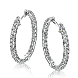 Hoop Earring in 18k Gold with Diamonds