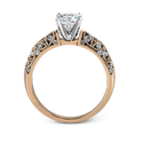 Engagement Ring in 18k Gold with Diamonds