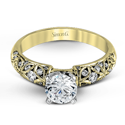 Engagement Ring in 18k Gold with Diamonds