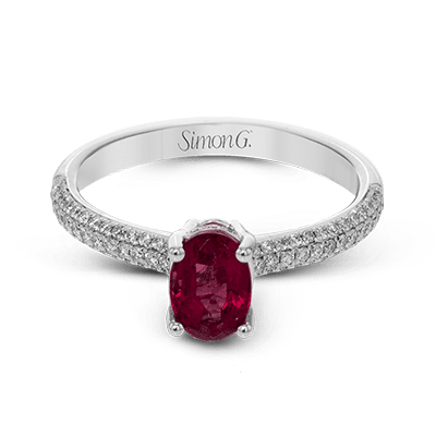 Color Ring in 18k Gold with Diamonds
