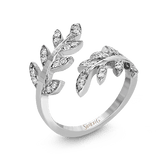 Right Hand Ring in 18k Gold with Diamonds