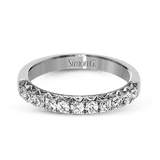 Anniversary Ring in 18k Gold with Diamonds