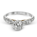 Engagement Ring in 18k Gold with Diamonds