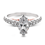Engagement Ring in 18k Gold with Diamonds