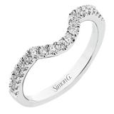 Engagement Ring in 18k Gold with Diamonds