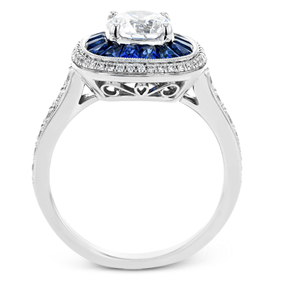 Engagement Ring in 18k Gold with Diamonds