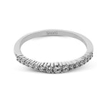 Right Hand Ring in 18k Gold with Diamonds