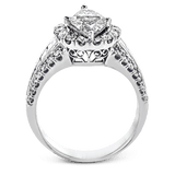 Engagement Ring in 18k Gold with Diamonds