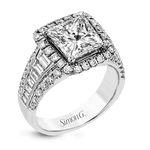 Engagement Ring in 18k Gold with Diamonds