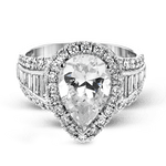 Engagement Ring in 18k Gold with Diamonds