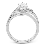 Engagement Ring in 18k Gold with Diamonds
