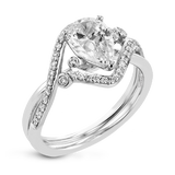 Engagement Ring in 18k Gold with Diamonds