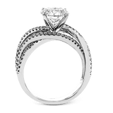Engagement Ring in 18k Gold with Diamonds