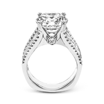 Engagement Ring in 18k Gold with Diamonds