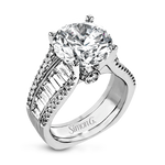 Engagement Ring in 18k Gold with Diamonds