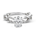 Engagement Ring in 18k Gold with Diamonds