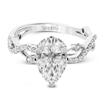 Engagement Ring in 18k Gold with Diamonds