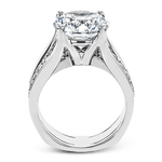 Engagement Ring in 18k Gold with Diamonds