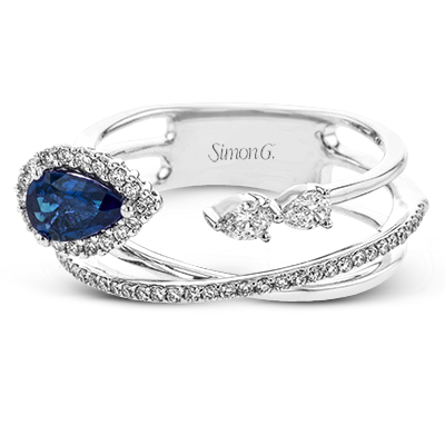 Color Ring in 18k Gold with Diamonds