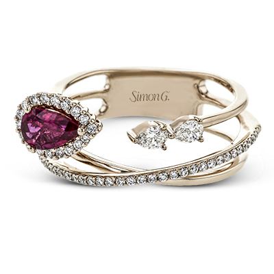 Color Ring in 18k Gold with Diamonds