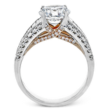 Engagement Ring in 18k Gold with Diamonds