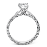 Engagement Ring in 18k Gold with Diamonds