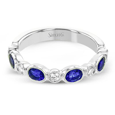 Color Ring in 18k Gold with Diamonds