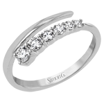 Right Hand Ring in 18k Gold with Diamonds