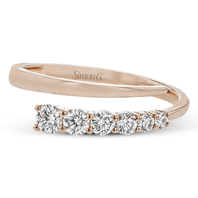 Right Hand Ring in 18k Gold with Diamonds