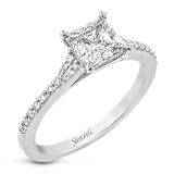Engagement Ring in 18k Gold with Diamonds
