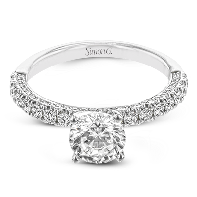 Engagement Ring in 18k Gold with Diamonds