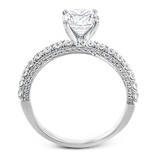 Engagement Ring in 18k Gold with Diamonds