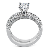 Engagement Ring in 18k Gold with Diamonds