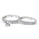 Engagement Ring in 18k Gold with Diamonds