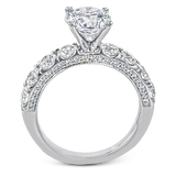 Engagement Ring in 18k Gold with Diamonds