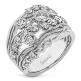 Right Hand Ring in 18k Gold with Diamonds
