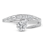 Engagement Ring in 18k Gold with Diamonds