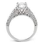 Engagement Ring in 18k Gold with Diamonds