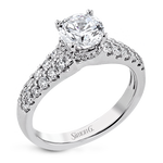 Engagement Ring in 18k Gold with Diamonds