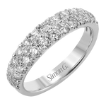 Engagement Ring in 18k Gold with Diamonds