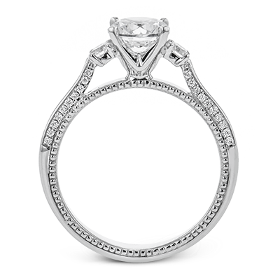 Engagement Ring in 18k Gold with Diamonds