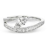 Engagement Ring in 18k Gold with Diamonds