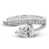 Engagement Ring in 18k Gold with Diamonds