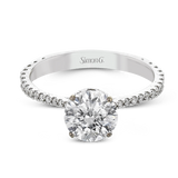 Engagement Ring in 18k Gold with Diamonds