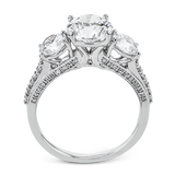 Engagement Ring in 18k Gold with Diamonds