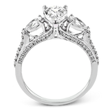 Engagement Ring in 18k Gold with Diamonds