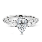 Engagement Ring in 18k Gold with Diamonds