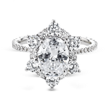 Engagement Ring in 18k Gold with Diamonds